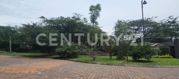 Terreno esquinero 1100m² en La Viña, ideal para construcción