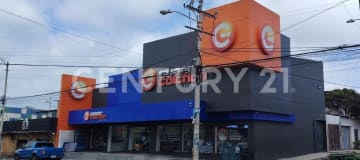 Local comercial de 340 m² en zona estratégica de Manta