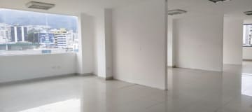 RENTA OFICINA 290 METROS CERCA A LA CAROLINA