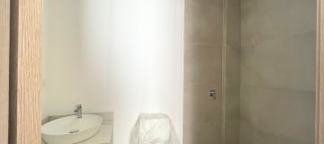 JB Hermosa Suite con Balcón en Cumbayá