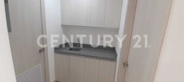 Oficina 65.79m² + 2 parqueos en Edificio 100 Olivos Parc - $1100