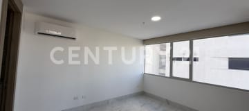 Depto. 3 dormitorios en Titanium 1, 88.94 m² + parqueo incluido