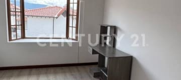 Casa en urbanizacion privada en venta en Tumbaco