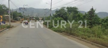 Terreno con alto potencial turístico en Puerto López