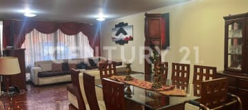 Casa en La California Alta - 125m², 3 dormitorios y terraza