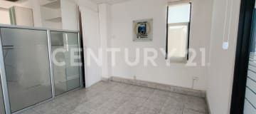 Oficina comercial en Kennedy Norte, 86.89 m²