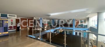 Local comercial en Av. Juan Tanca Marengo - Guayaquil, 1579m²
