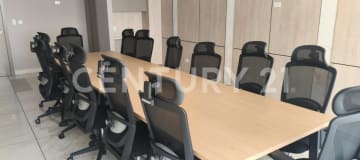 Oficinas modernas en Av. de las Américas, listas para estrenar