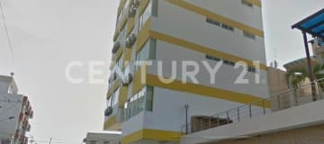 Edificio de 6 pisos en Manta cerca de playa Murciélago y Mall