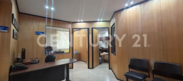 Oficina amoblada 108m² en TorreNova, sector Carolina