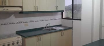 Venta departamento de 2 dormitorios , balcón, Tonsupa, sector Diamon Beach