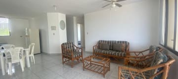 Venta departamento de 2 dormitorios , balcón, Tonsupa, sector Diamon Beach