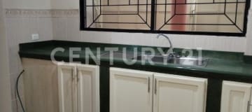 Casa rentera en La Garzota, 467 m², uso mixto residencial-comercial