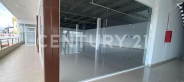 Local comercial de 67m² en zona de alto tráfico - Ideal para negocios