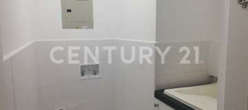 Suite nueva con balcón en zona premium, amenities completos