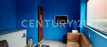 Inmueble productivo con locales, oficinas y suites en arriendo