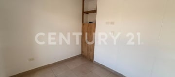 Casa lista para vivir en Los Prados, vista a piscina y áreas verdes