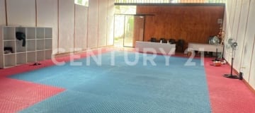 Local en renta 100m² en Plaza Comercial Cumbayá - Entrega inmediata