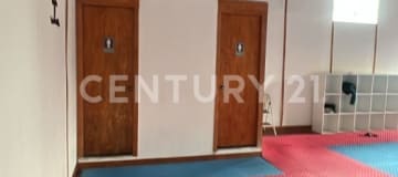 Local en renta 100m² en Plaza Comercial Cumbayá - Entrega inmediata