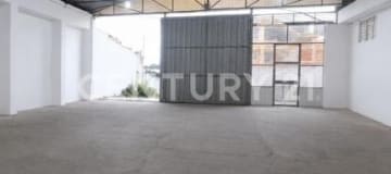 Galpón industrial 400m² cerca de El Condado, Quito