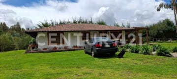 2 casas en 2 has con vista al Cotopaxi en lotización ecológica