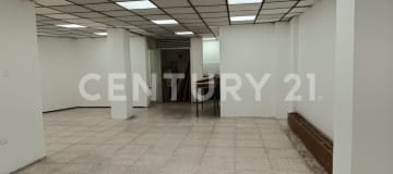 Local comercial de 112 m² cerca del Parque Bicentenario