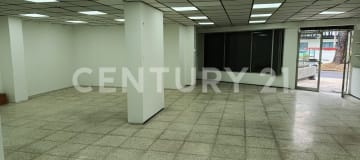 Local comercial de 112 m² cerca del Parque Bicentenario