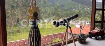 Casa estilo hacienda con jacuzzi y áreas sociales en venta
