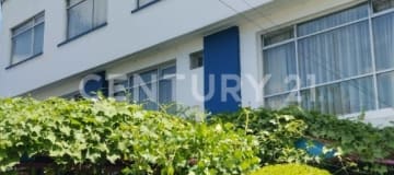 Hotel en venta con 36 hab, 40 baños y capacidad para 80 huéspedes