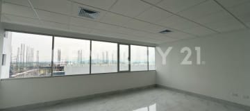 Oficinas en Titanium 2 Samborondón desde $136.001