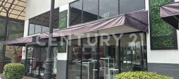 Local comercial en plaza Daule, 72m², alto flujo