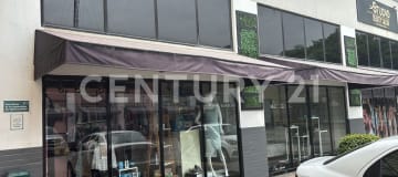 Local comercial en plaza Daule, 72m², alto flujo