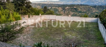Terreno en Nayón, 4,244m², ideal para proyecto residencial