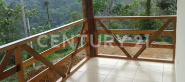 Quinta vacacional con piscina en Pedro Vicente Maldonado