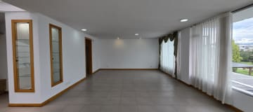 En venta hermosa Casa en Cumbayá dentro de conjunto