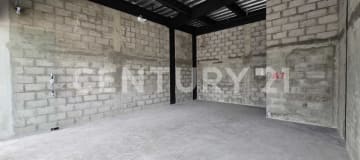 Local esquinero 48m² en Porto Celeste - Alta rentabilidad y visibilidad