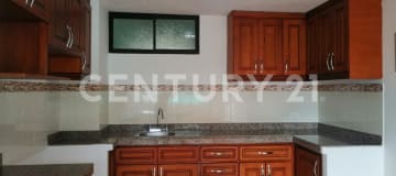 Depto. moderno en Quito Sur: 93m², 3 dormitorios y terraza panorámica