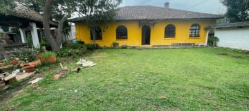 Venta casa + terreno 2286m² en La Merced, cerca del parque