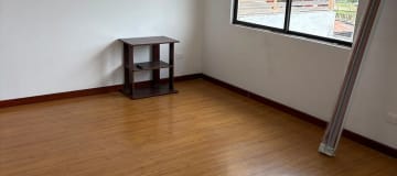 CASA EN VENTA EN URBANIZACIÓN VILLA CLUB – CUENCA