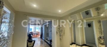 Duplex amoblado en Quito con bar, patio y áreas comunales