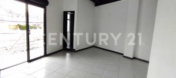 Local comercial 380 m² en Capelo - 2 plantas y parqueadero