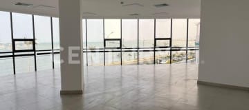 Edificio Mirage en venta: 21 oficinas en Manta