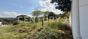 Terreno 895m² en Terrazas del Valle con vista panorámica a Portoviejo