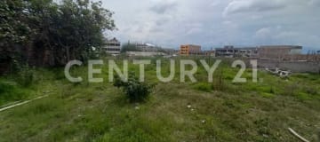 Terreno 1500m² entre Politécnica y Media Luna - ¡Oportunidad!