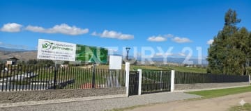 Terreno para construir en urbanización segura y tranquila