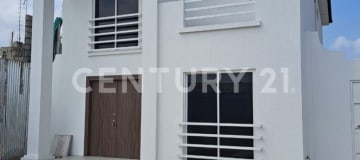 Casa de estreno en Portón del Río con acabados de primera