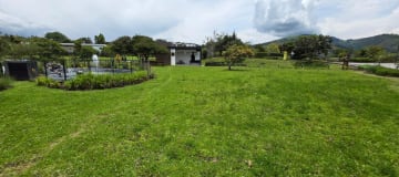 En Venta Terreno en Urbanización Privada - Sector Tumbaco