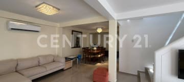 Casa remodelada en Samanes 5, 170m², 3 dormitorios y patio para 3 autos
