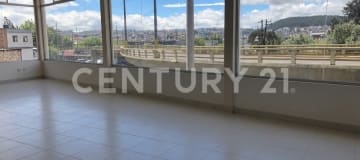 Local comercial estratégico en Av. de la Prensa, Quito
