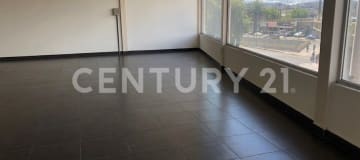 Local comercial estratégico en Av. de la Prensa, Quito